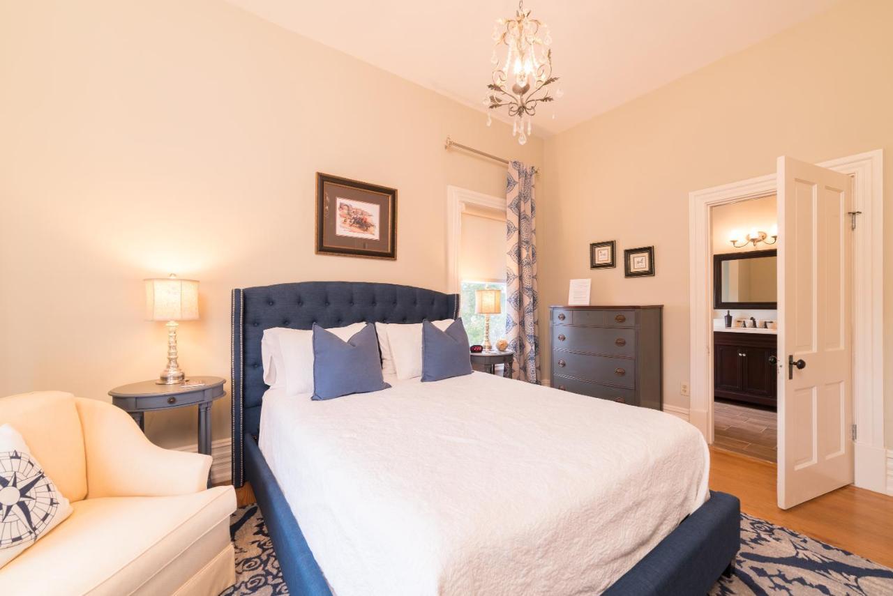 Bed and Breakfast The Jarvis At 220 New Bern Exterior foto